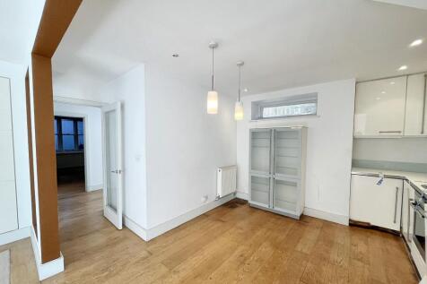 Flat 4, 12 Elm Grove Wimbledon London SW19 4HE
