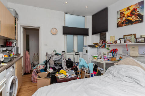 12 Harlesden Gardens, Harlesden, London, NW10 4EX