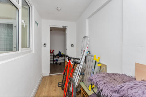 52 Acton Lane, Harlesden, London NW10 8TU