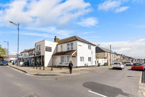 39 Upper Wickham Lane, Welling DA16 3AD