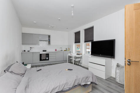 39 Upper Wickham Lane, Welling DA16 3AD