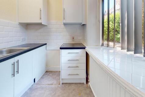 64 Chart Lane, Reigate, Surrey, RH2 7DZ