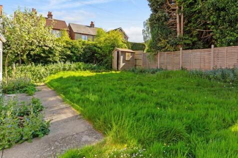 64 Chart Lane, Reigate, Surrey, RH2 7DZ