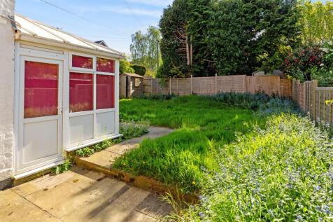 64 Chart Lane, Reigate, Surrey, RH2 7DZ