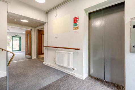 Pembridge House, Salisbury Road, Fordingbridge, Hampshire, SP6 1QT