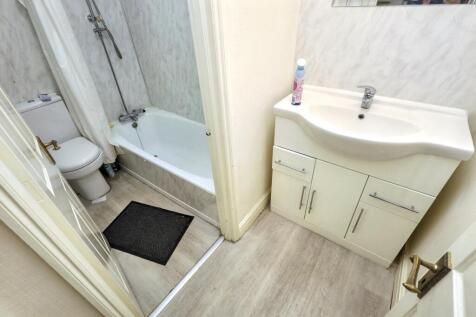 The Lodge, Corringham Court, Corringham Road, London NW11 7BU
