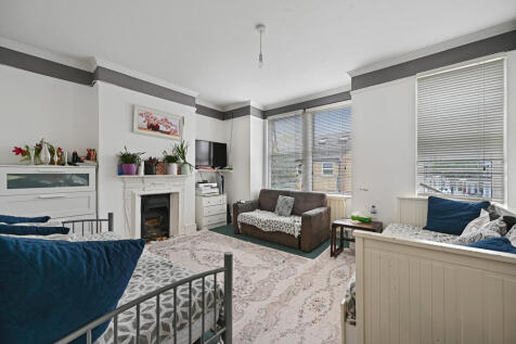 142 Becklow Road, London, W12 9HJ