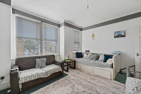 142 Becklow Road, London, W12 9HJ
