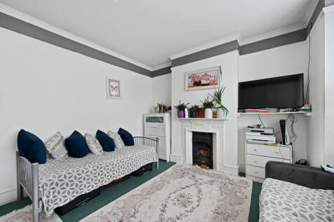 142 Becklow Road, London, W12 9HJ