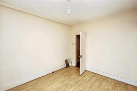 3 West Ella Road, London, NW10 9PT
