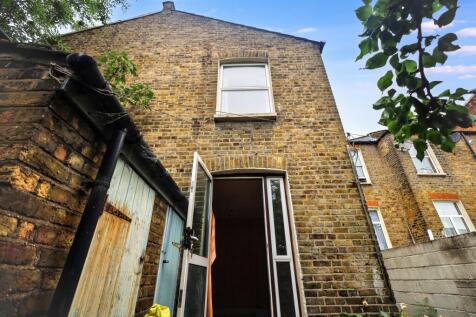 3 West Ella Road, London, NW10 9PT