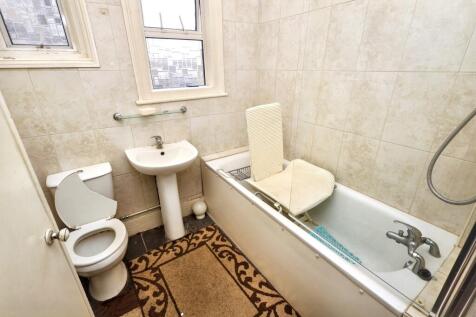 3 West Ella Road, London, NW10 9PT