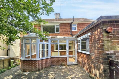25 Westbrook Drive, Chesterfield, S40 3PQ