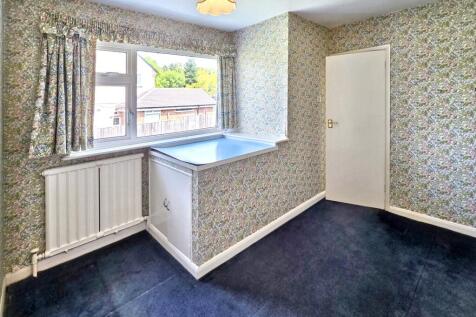 25 Westbrook Drive, Chesterfield, S40 3PQ