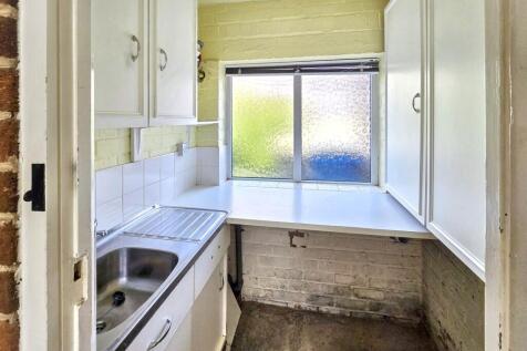 25 Westbrook Drive, Chesterfield, S40 3PQ
