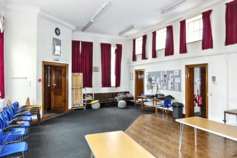 St John Ambulance, 27 Fleetgate, Barton-upon-Humber, Lincolnshire DN18 5QA