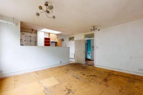 70C Colvestone Crescent, Hackney, London, E8 2LJ