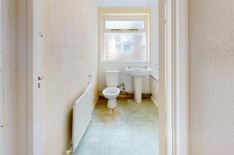4 &amp; 4A Isla Road, Plumstead, London, SE18 3AA