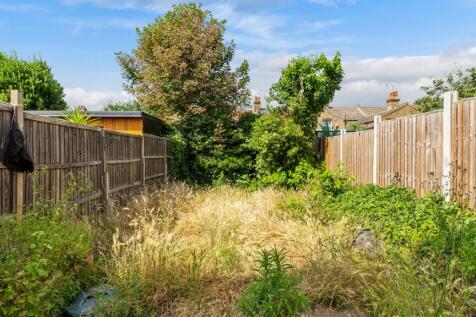 4 &amp; 4A Isla Road, Plumstead, London, SE18 3AA