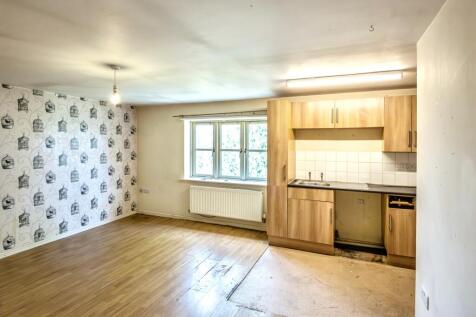 29 Cornwall Close, Tetbury, Gloucestershire, GL8 8JD