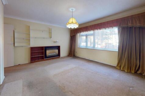12 Boston Court, Christchurch Park, Sutton, Surrey, SM2 5TJ