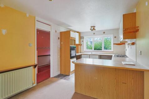 6 Butler Close, Salisbury, SP2 8AZ