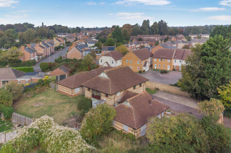 The Staithe, Holmes Drive, Wisbech, Cambridgeshire, PE13 3TJ