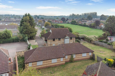 The Staithe, Holmes Drive, Wisbech, Cambridgeshire, PE13 3TJ