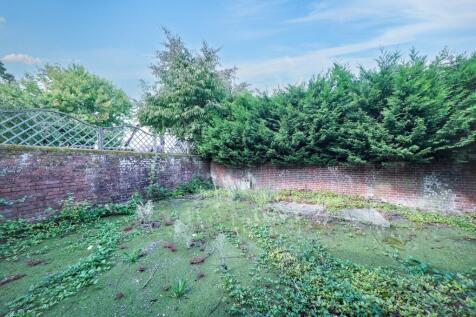 Nomansland Methodist Church, Forest Road, Nomansland, Salisbury SP5 2BP