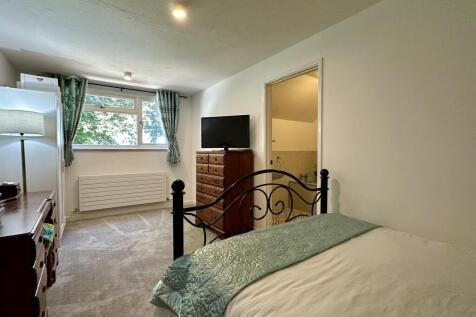En-Suite Bedroom