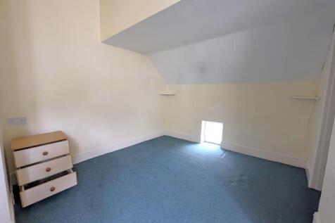 bedroom 2 (2)