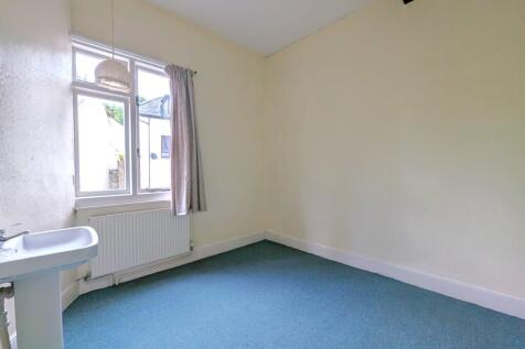 bedroom 1 (1)