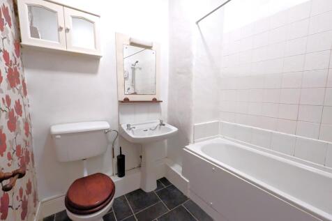bathroom (2)
