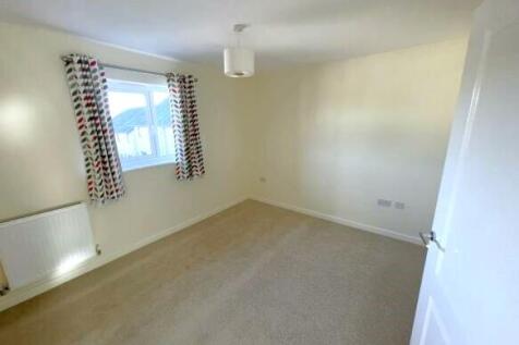 bedroom.jpeg (1)