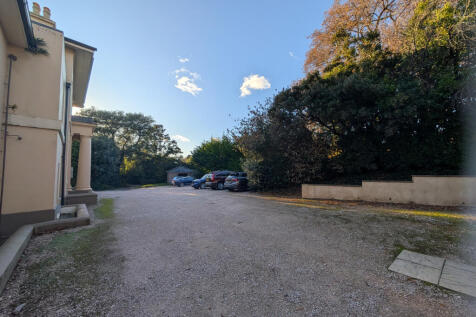 PXL_20251125_143716158