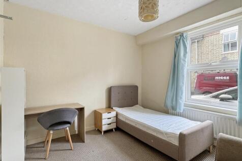 Bedroom.jpg