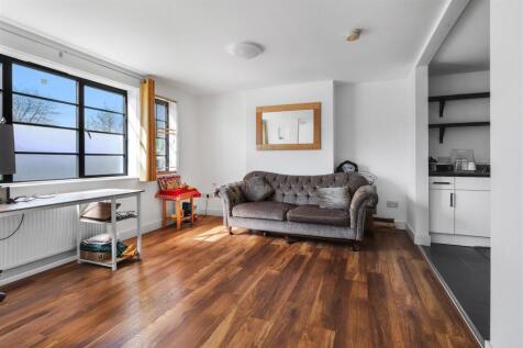 Living area (2)