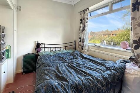 Bedroom (2)
