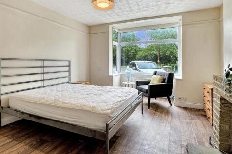 Bedroom 4 (2)