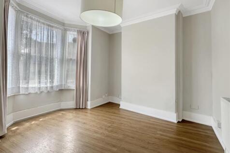 Living Room (2)