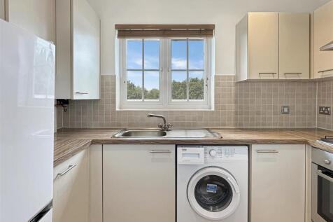 Kitchen (2)