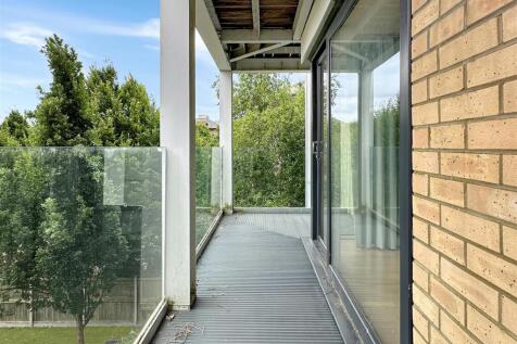 Balcony (2)