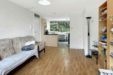 Kitchen/ Dining/ Living Area
