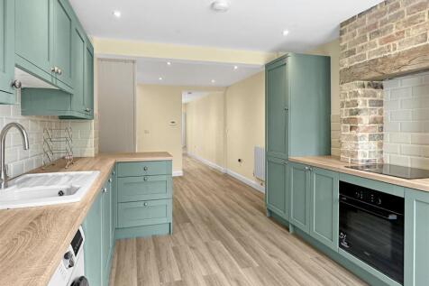 Kitchen (2)