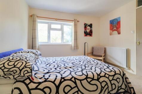 Bedroom (2)
