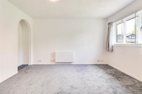 Living / Dining Room (2)