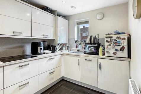 kitchen a.jpg