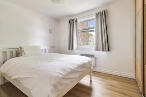 Bedroom (2)