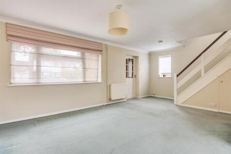 Living / Dinning Area (2)