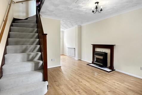 Living Room (2)